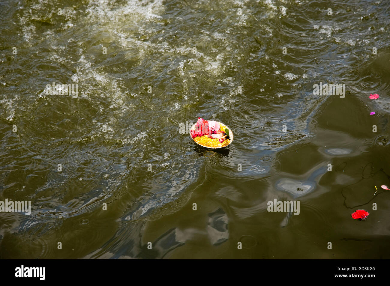 Floating oil lamp hires stock photography and images Alamy