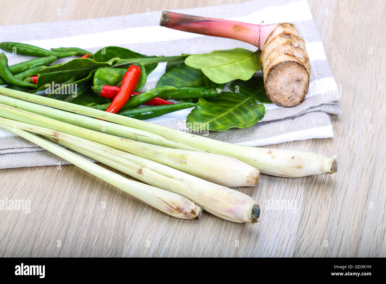 Tom yam herbs and spices set Stock Photo Alamy