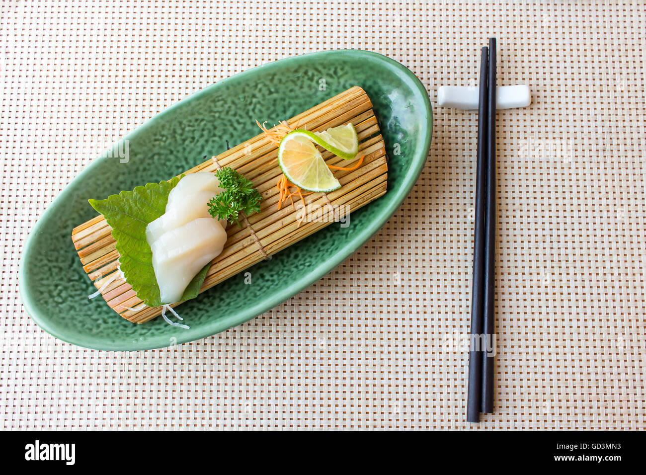 Fresh scallop. Japanese food. peeled raw scallops Stock Photo Alamy