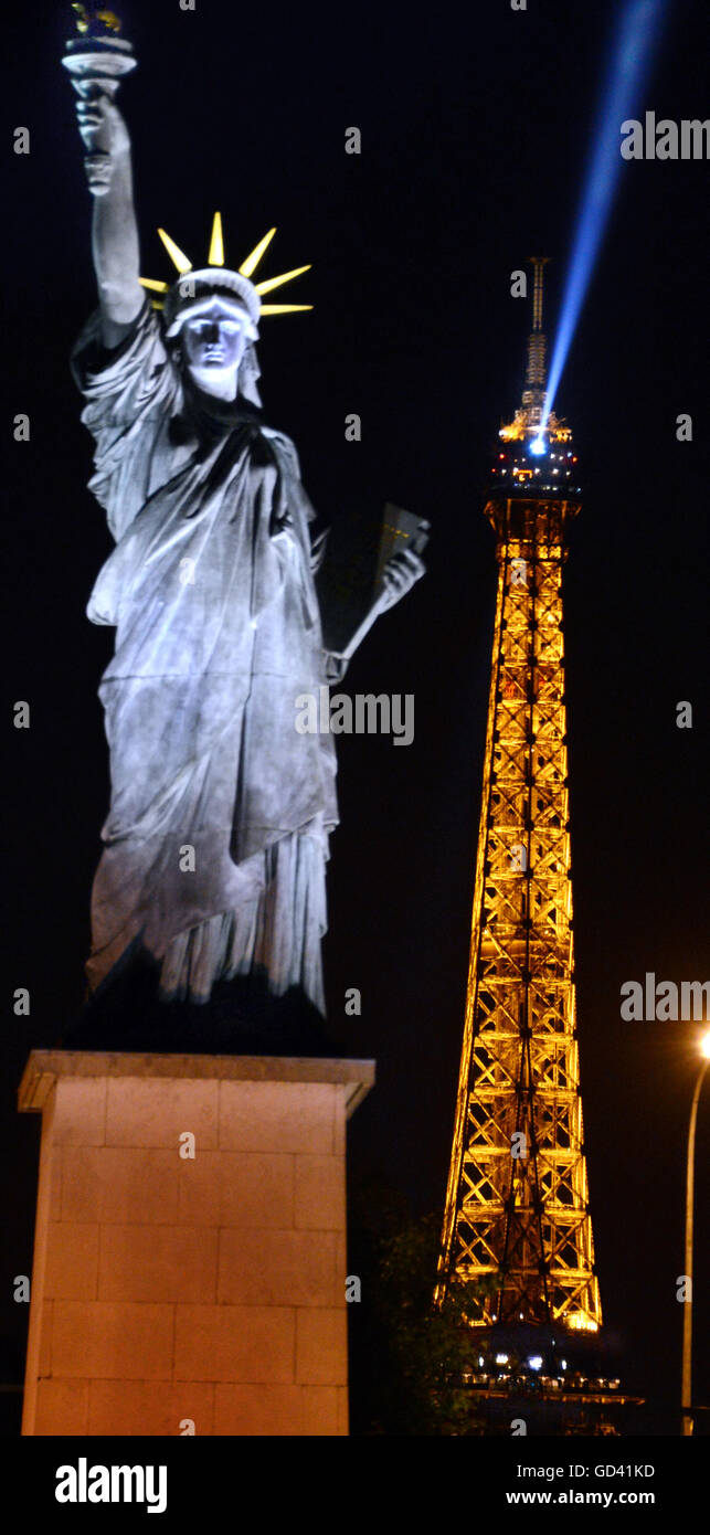 Paris, France. 8th Sep, 2013. A miniature version of the Statue of