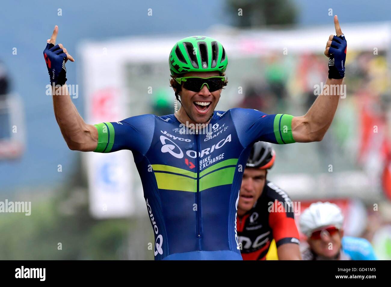 France. 12th July, 2016. Escaldes Engordany to Revel, France. Tour de France, stage 10.  MATTHEWS Michael (AUS) of ORICA BikeExchange celebrates the win in front of SAGAN Peter (SVK) of TINKOFF during stage 10 of the 2016 Tour de France a 197 km stage between Escaldes-Engordany and Revel, Credit:  Action Plus Sports Images/Alamy Live News Stock Photo