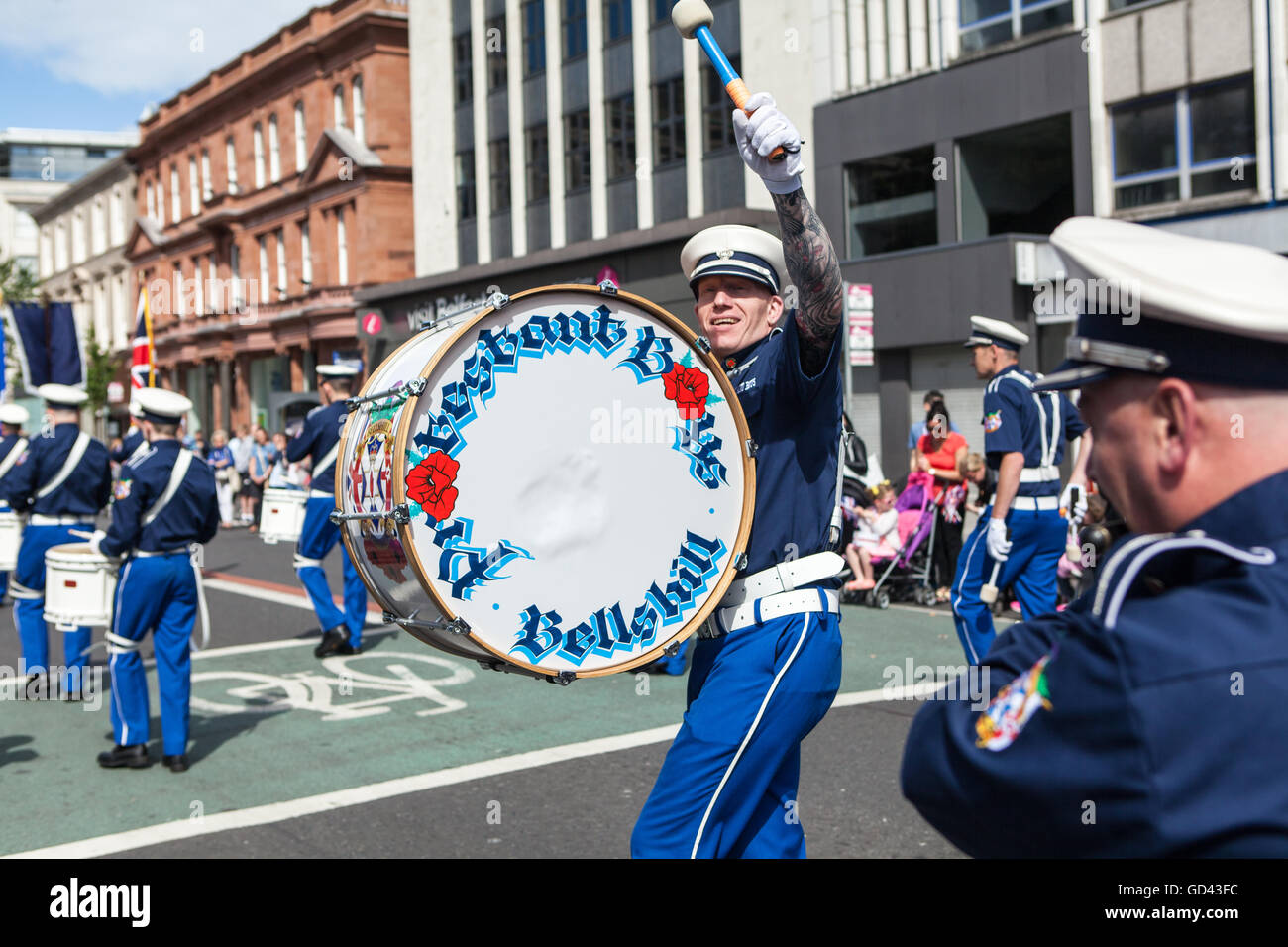 Belfast, UK. 12th July 2016. Lambeg drummer  from Protestant boys Bellshill celebrating the Twelfth. It originated during the late 18th century in Ulster. It celebrates the Glorious Revolution (1688) and victory of Protestant king William of Orange over Catholic king James II at the Battle of the Boyne (1690) Credit:  Bonzo/Alamy Live News Stock Photo