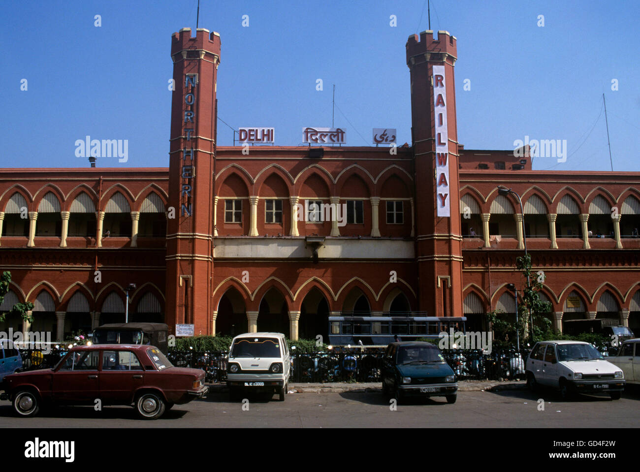 Old railway stations hires stock photography and images Alamy