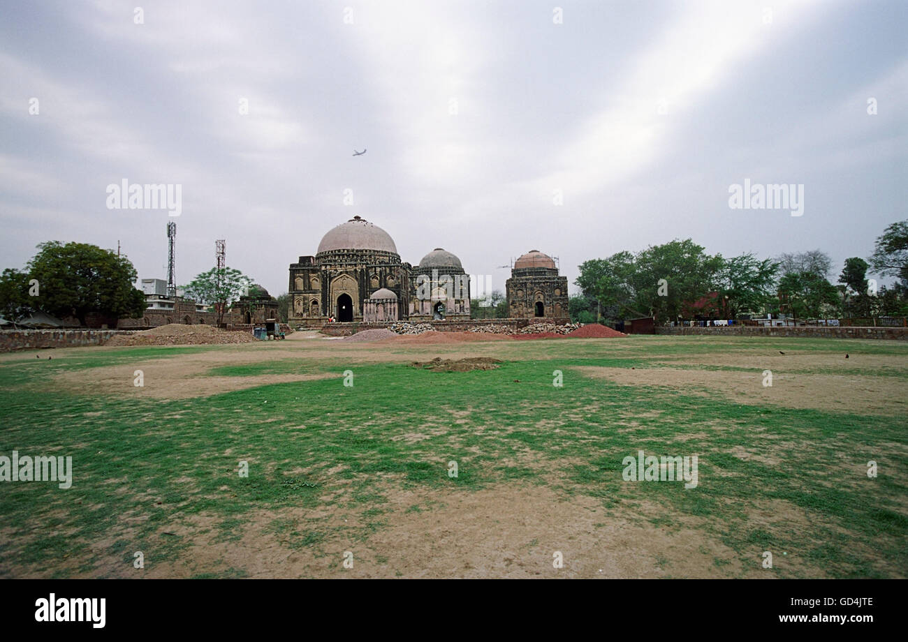 An old monument Stock Photo Alamy