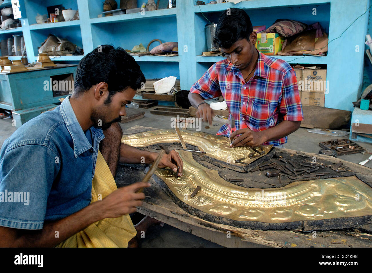 India handicrafts artists hi-res stock photography and images - Alamy