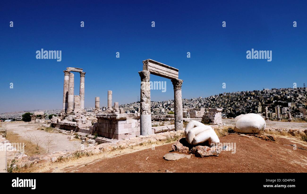 Hand of hercules hi-res stock photography and images - Alamy