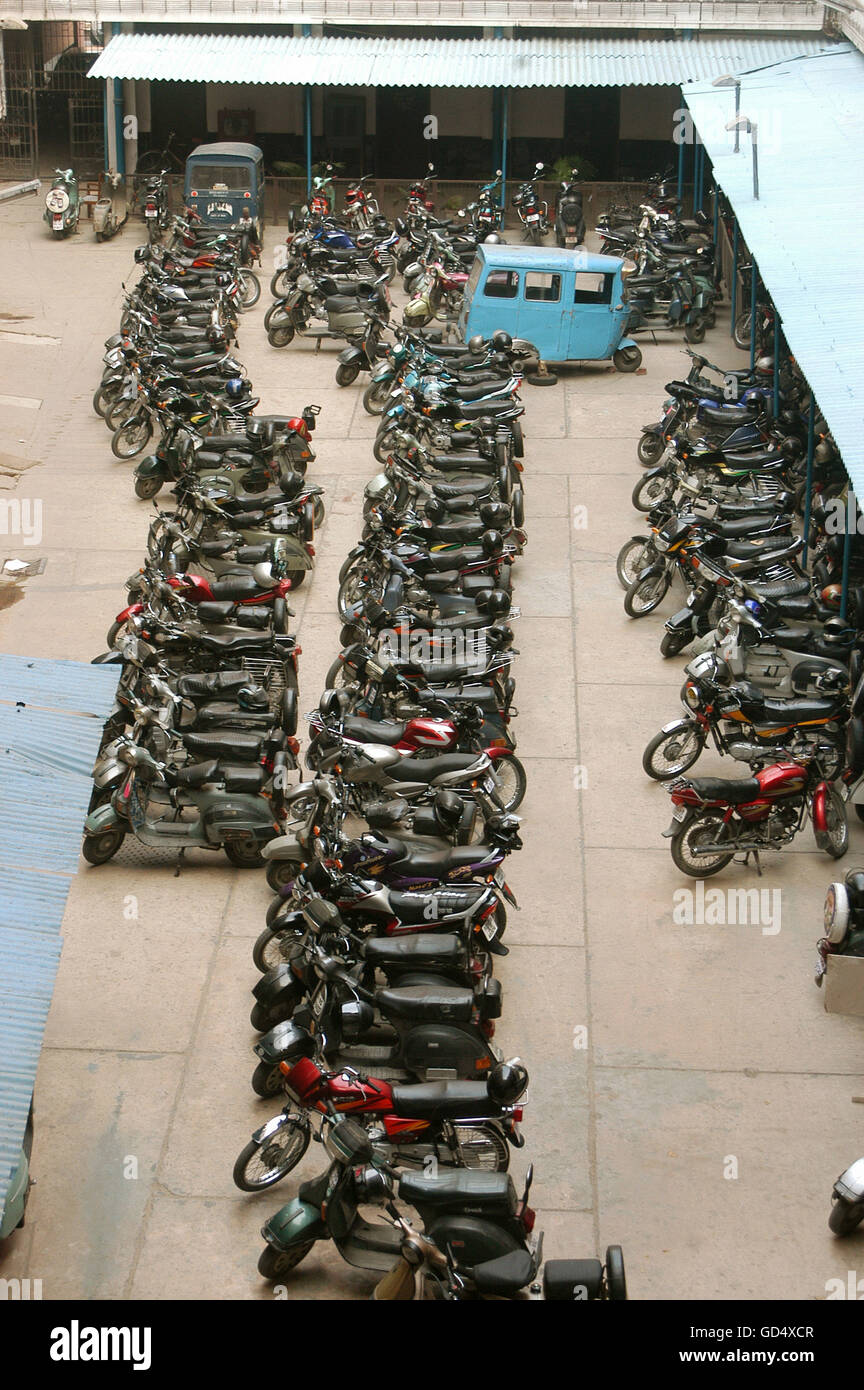 Two wheeler parking hires stock photography and images Alamy