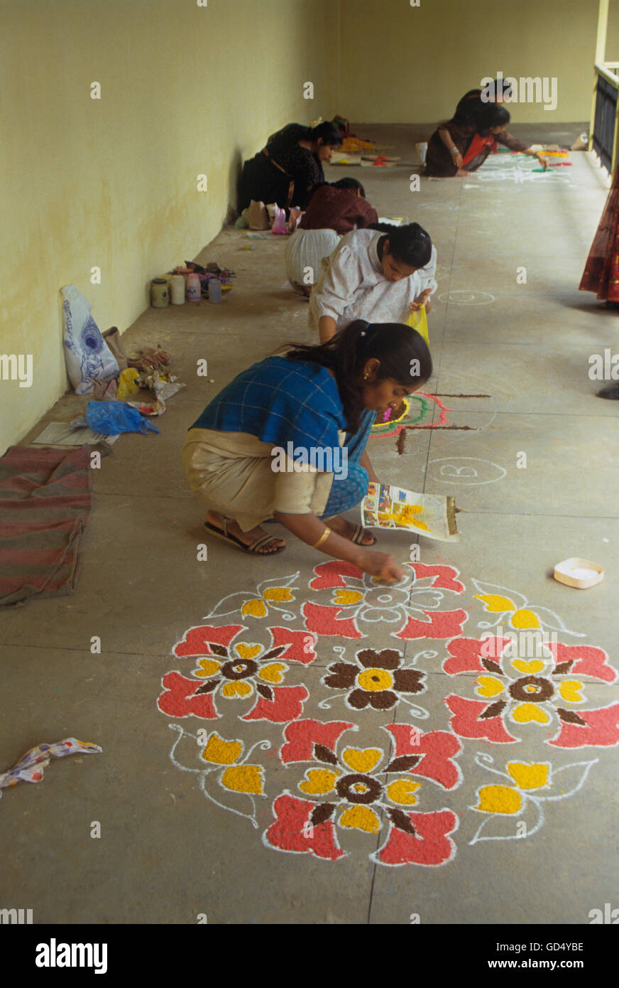 Rangoli by women Stock Photo - Alamy