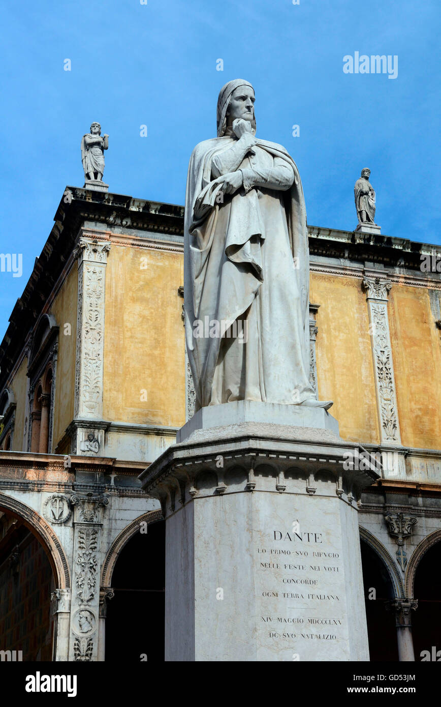 DanteStatue, Piazza dei Signori, Altstadt, Verona, Provinz