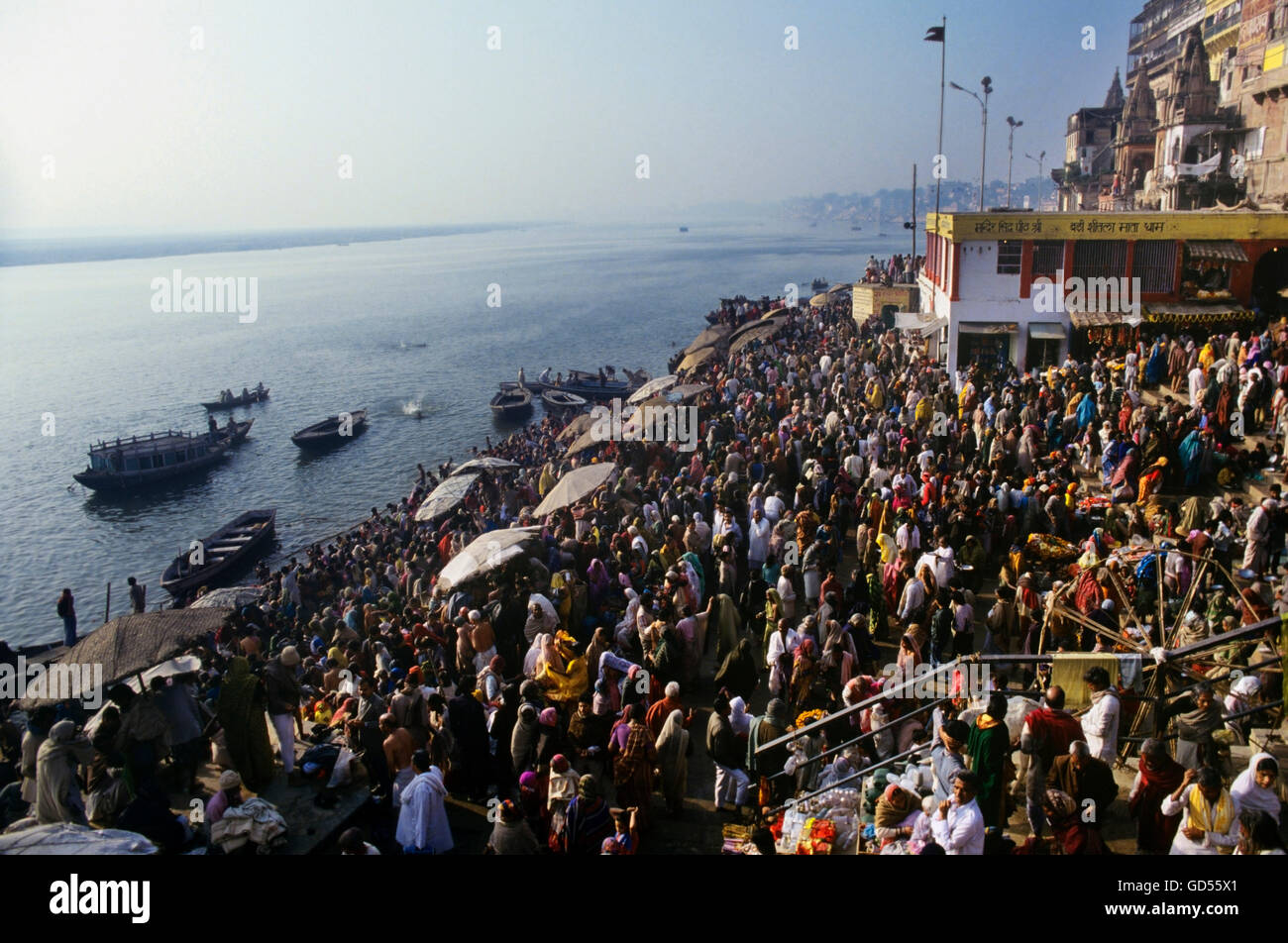 Crowded ghat on banks of River Ganges Stock Photo