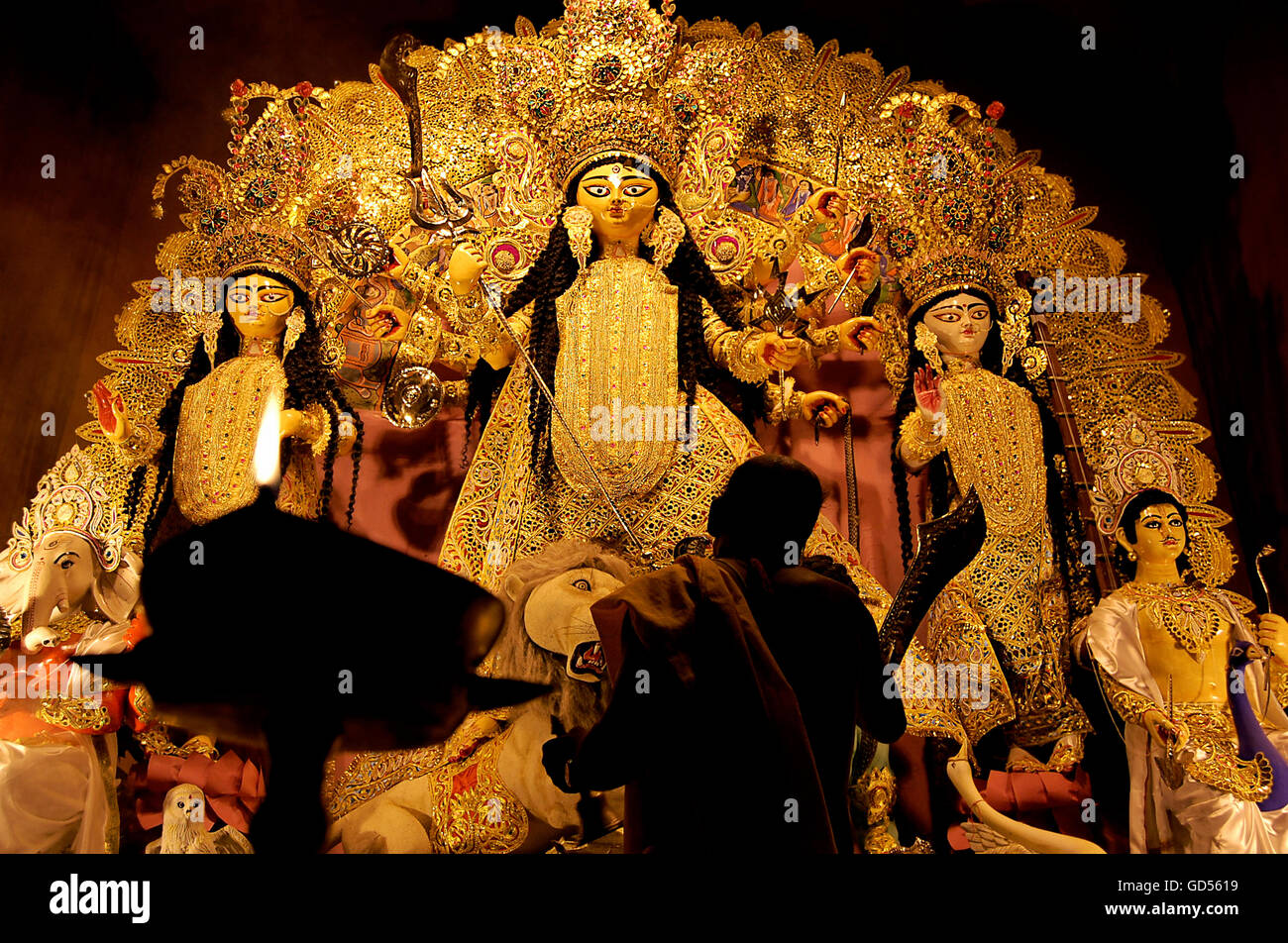 The durga puja festival hi-res stock photography and images - Page 4 - Alamy