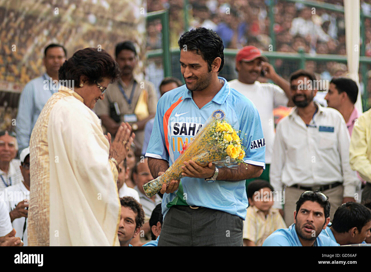 Mahendra Singh Dhoni Stock Photo - Alamy