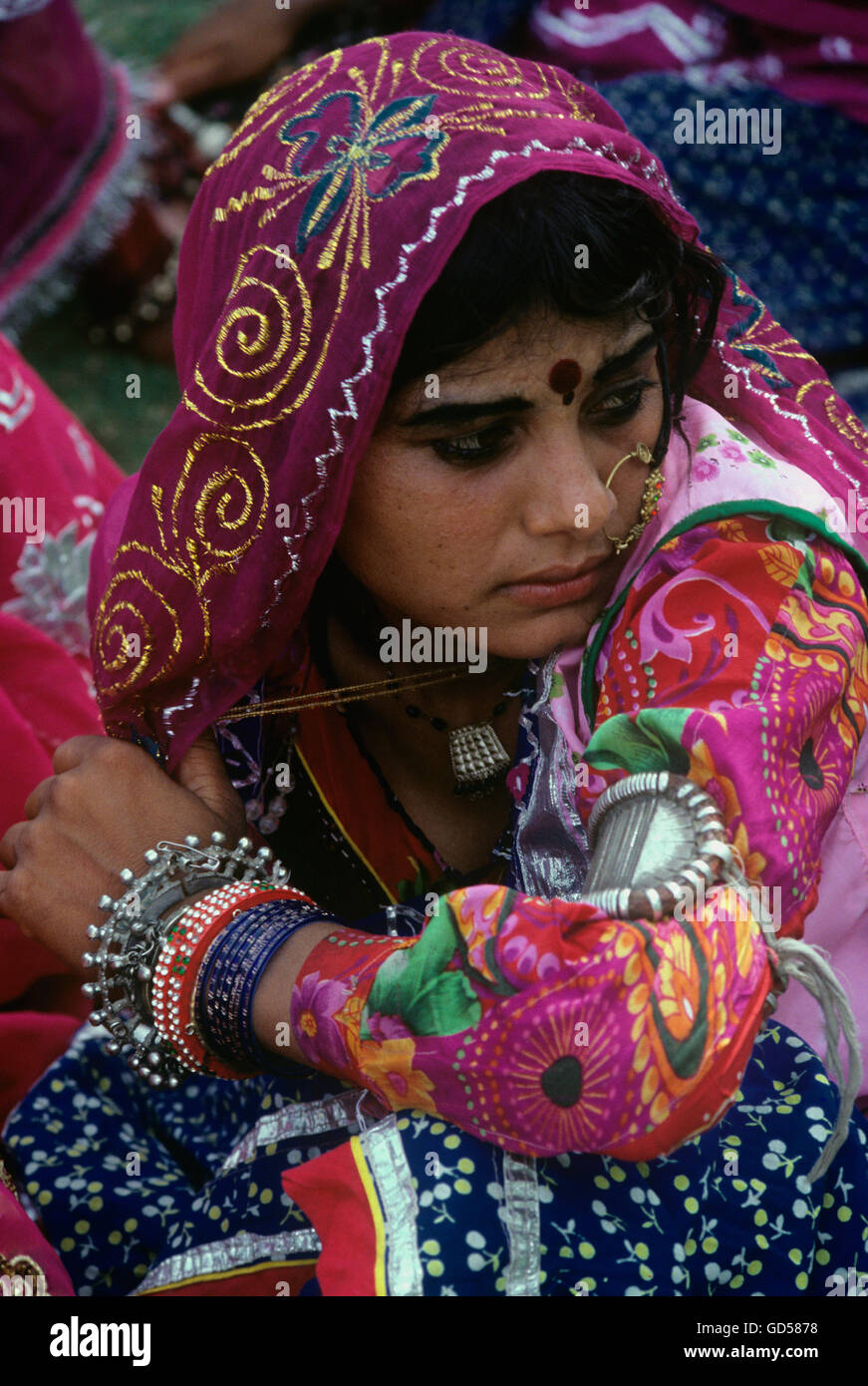 Tribe girl india hi res stock photography and images Page 18 Alamy