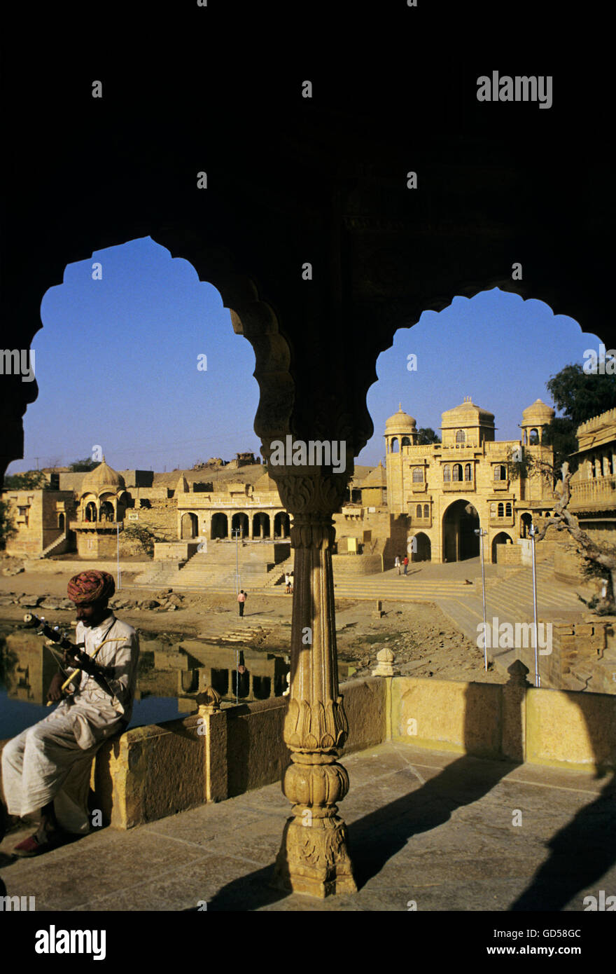 Gadi Sagar lake Stock Photo - Alamy