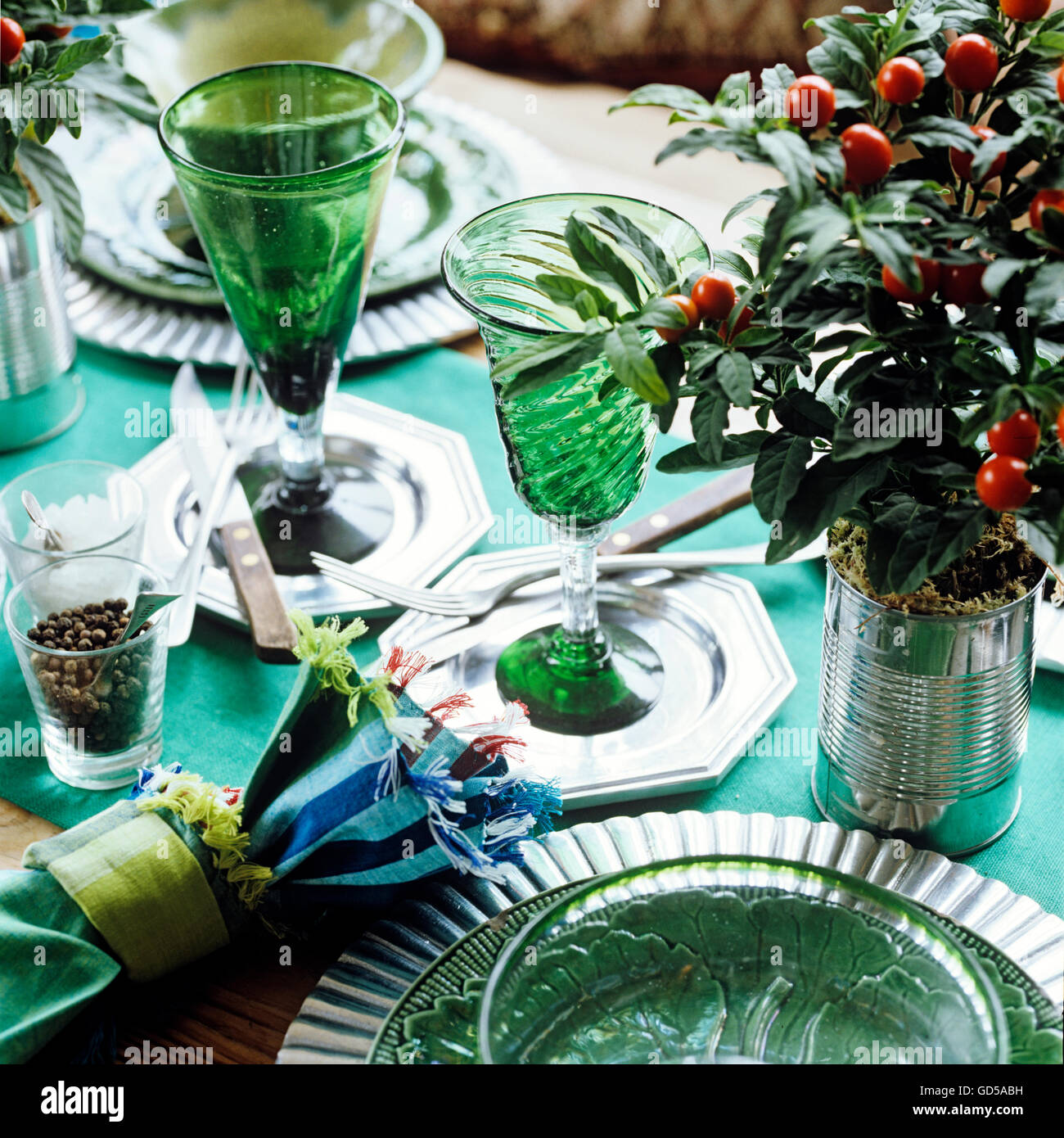 Glass laid table crockery hi-res stock photography and images - Alamy