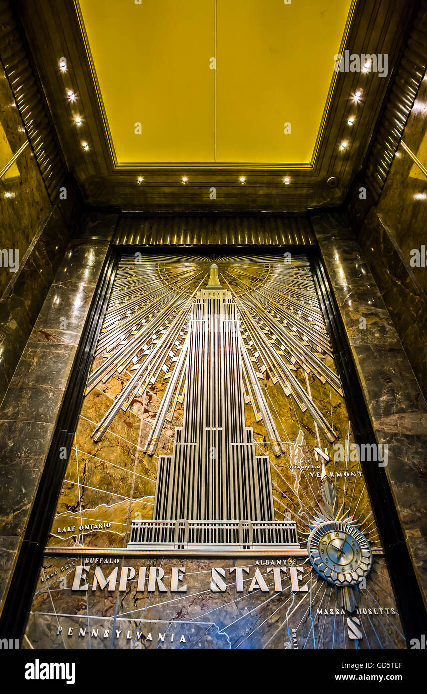 U S A New York Manhattan Inside Decorations Of The Empire State