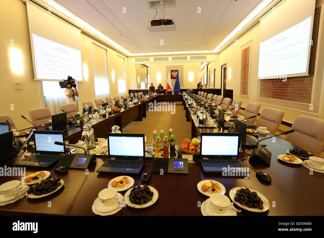 Warsaw, Poland. 12th July, 2016. Council of Ministers meeting at Chacncellery in Warsaw. Credit:  Jakob Ratz/Pacific Press/Alamy Live News Stock Photo