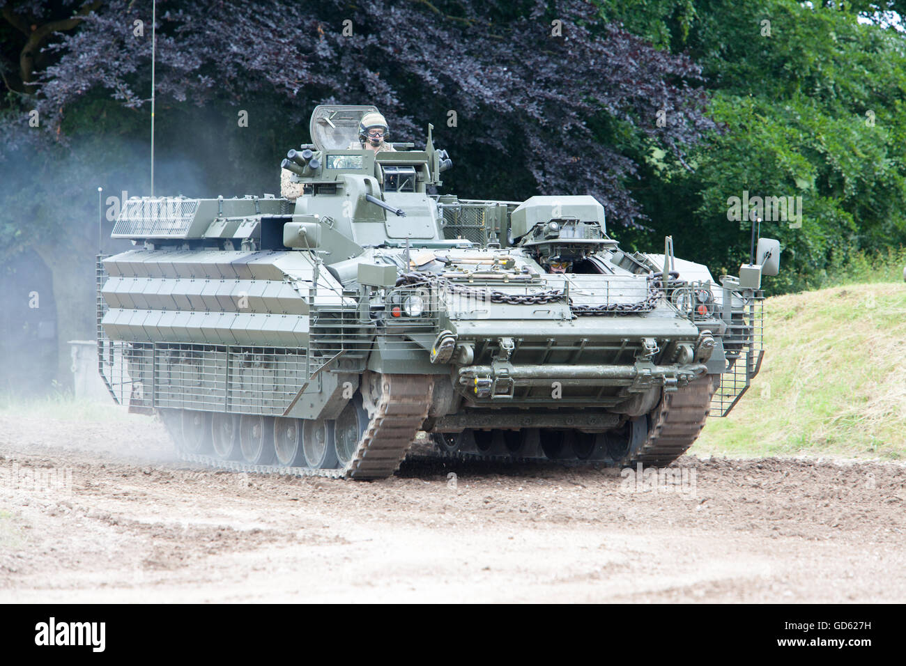 Warrior 513 (RRV) Repair And Recovery Vehicle at Bovington Tankfest ...