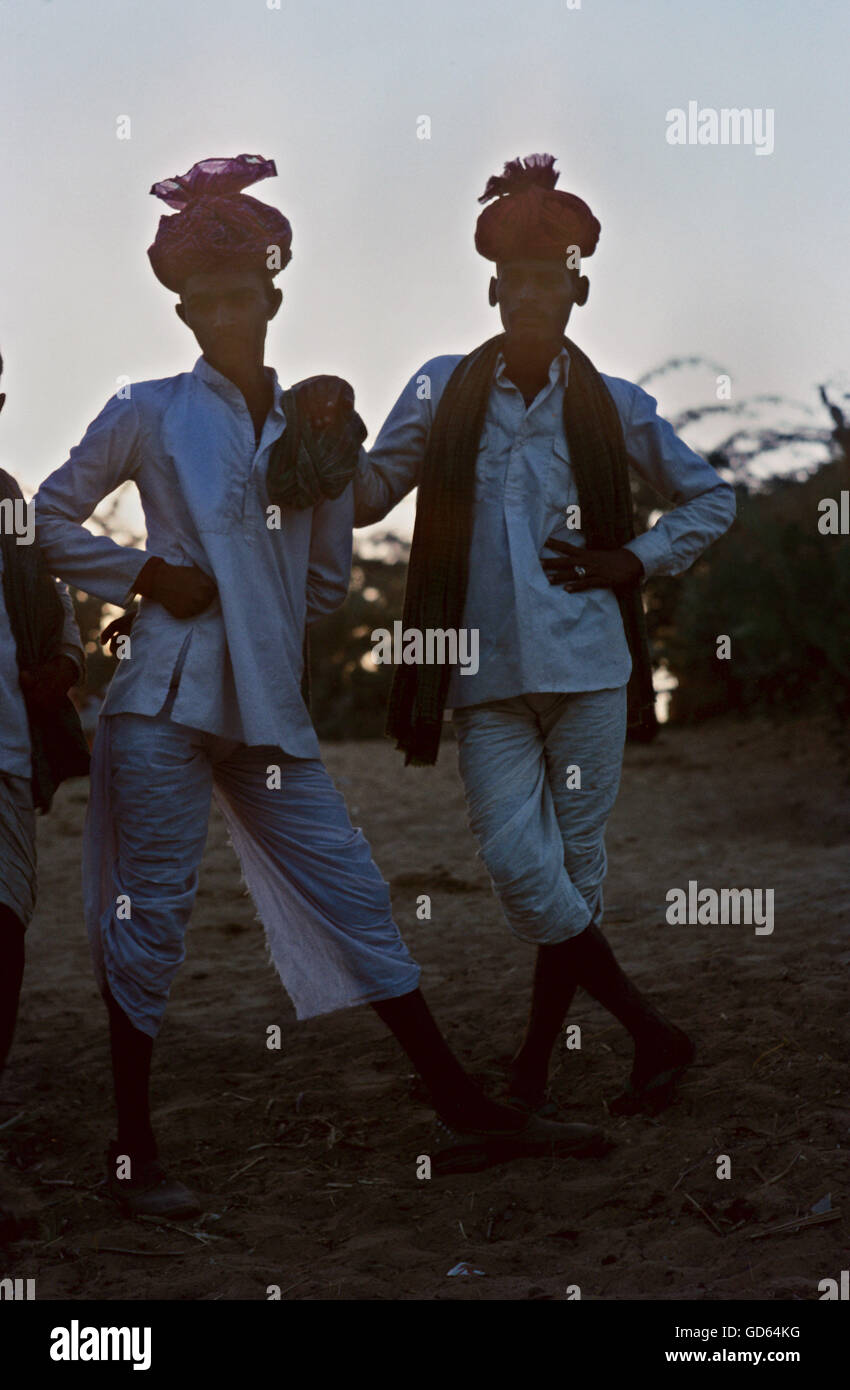 Two men with turban hi-res stock photography and images - Alamy
