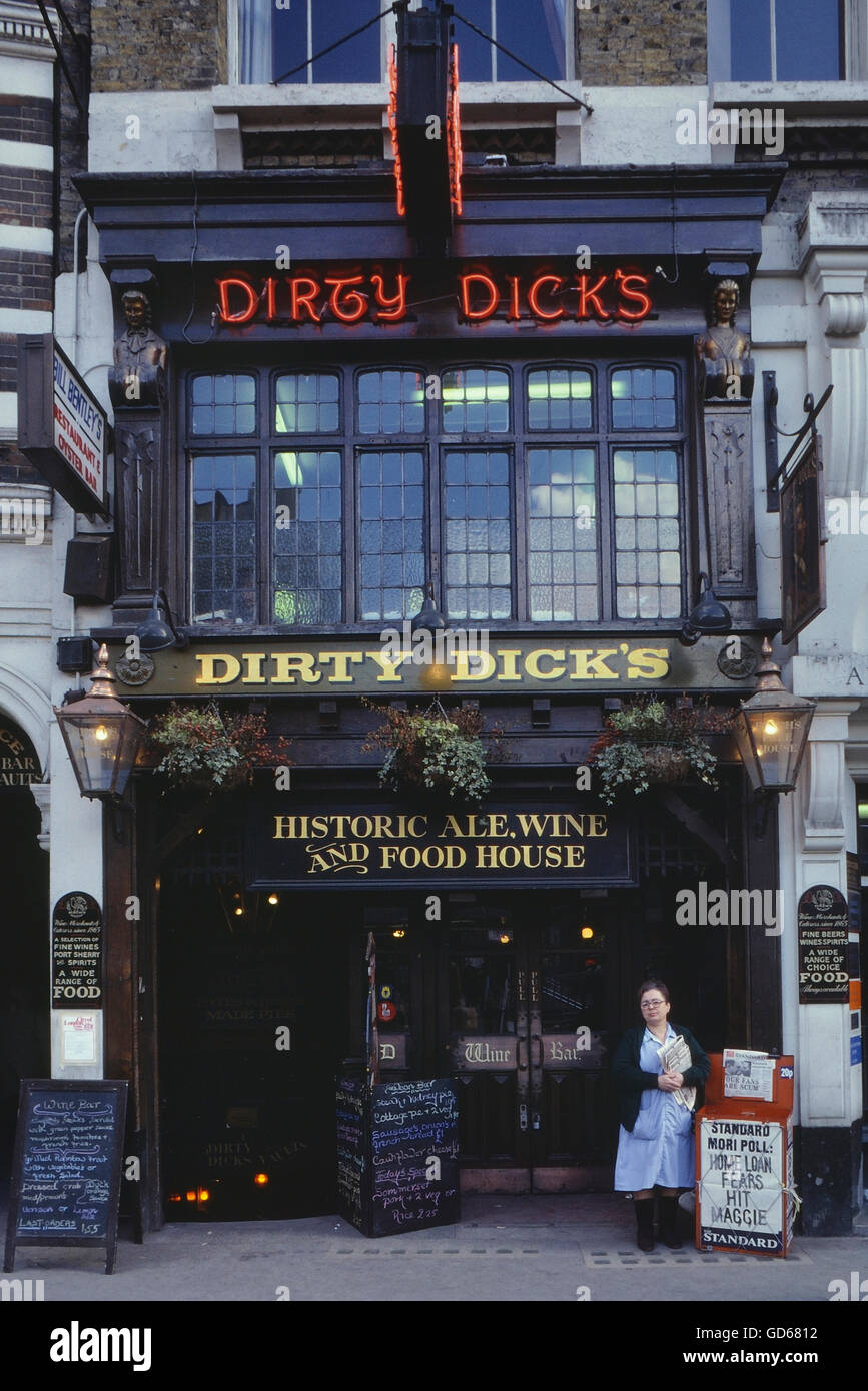 Dirty Dick's pub. London. England. UK. Circa 1980's Stock Photo