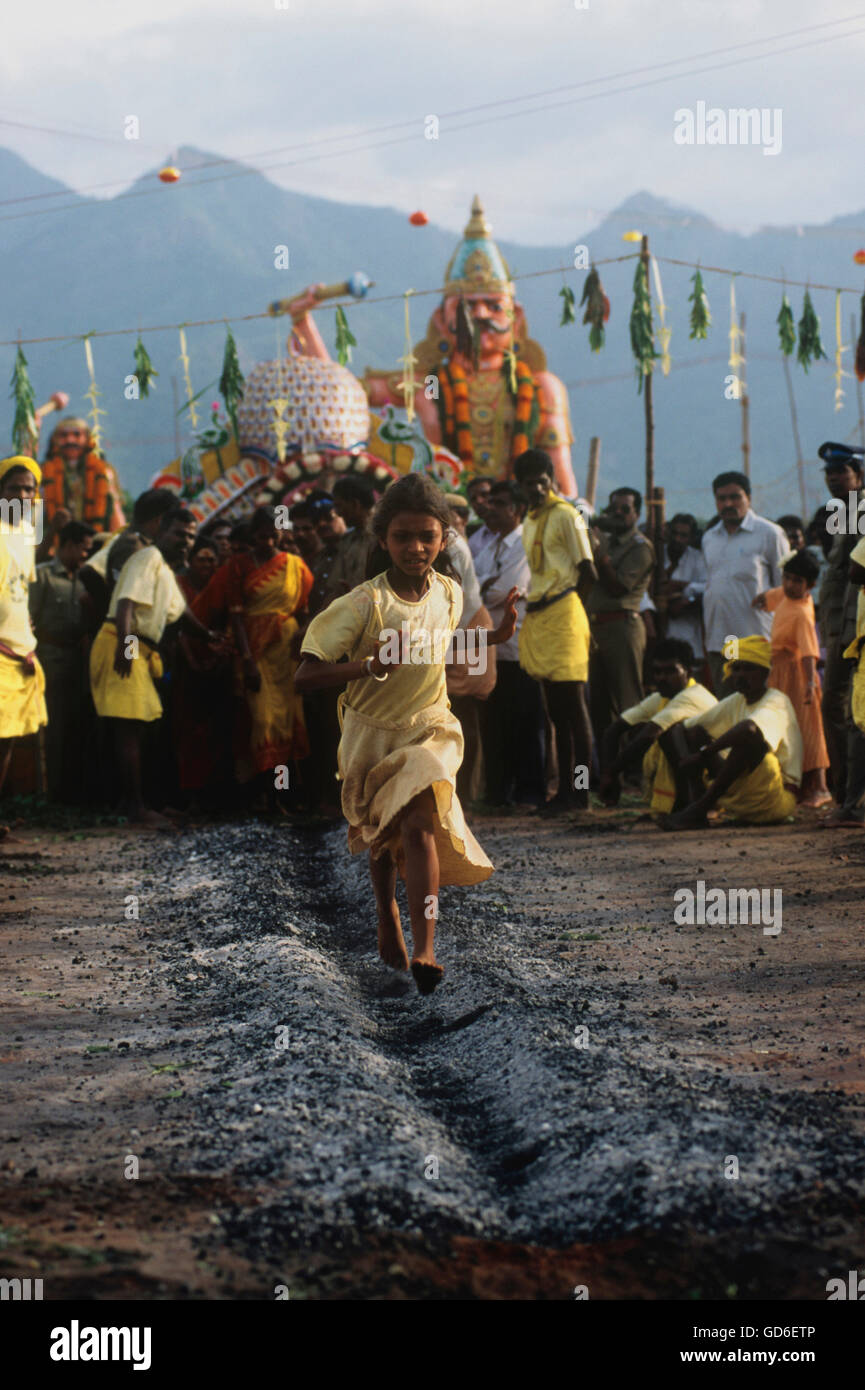 Firewalking hi-res stock photography and images - Alamy