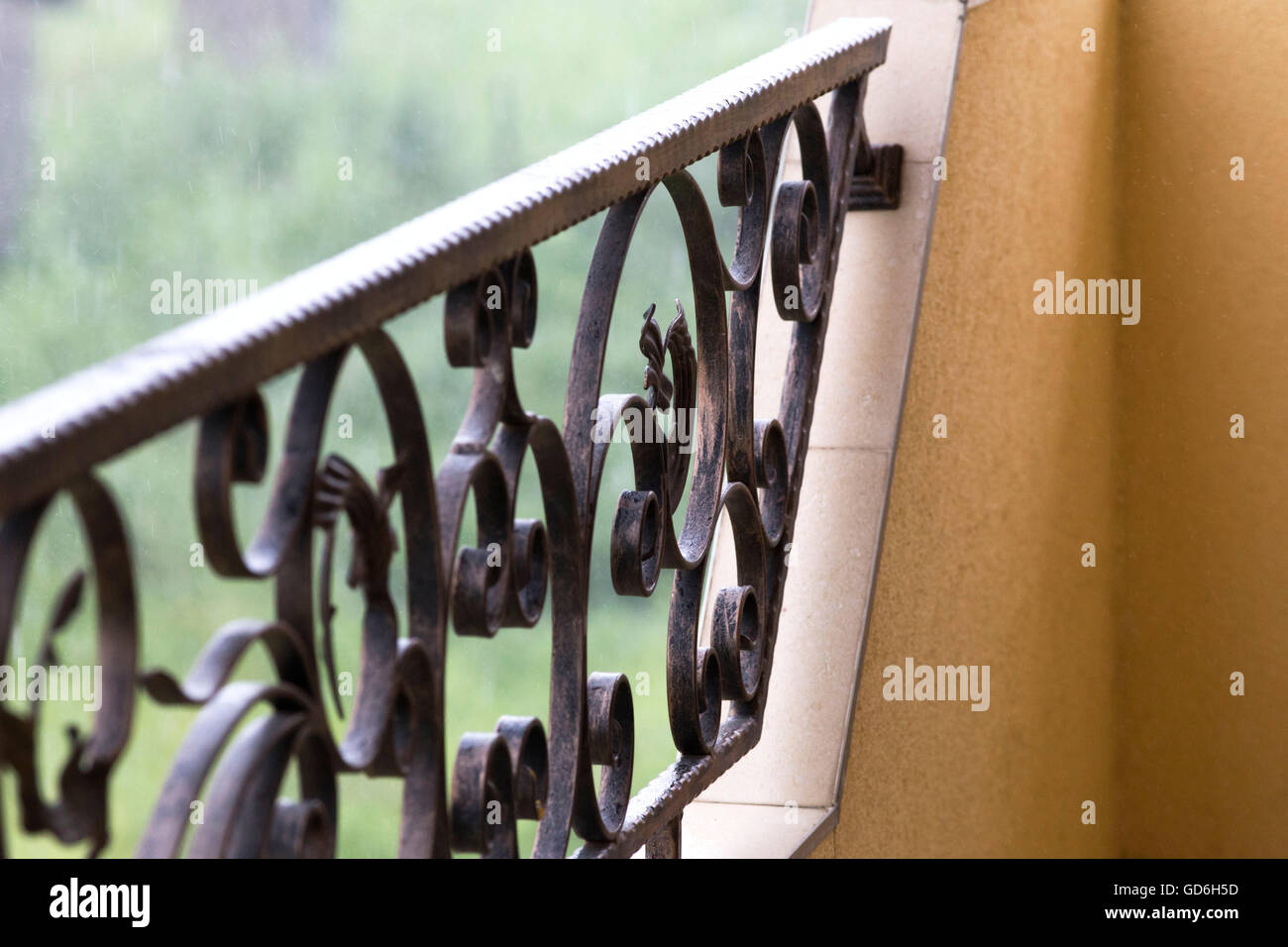 Metal garden art hi-res stock photography and images - Alamy