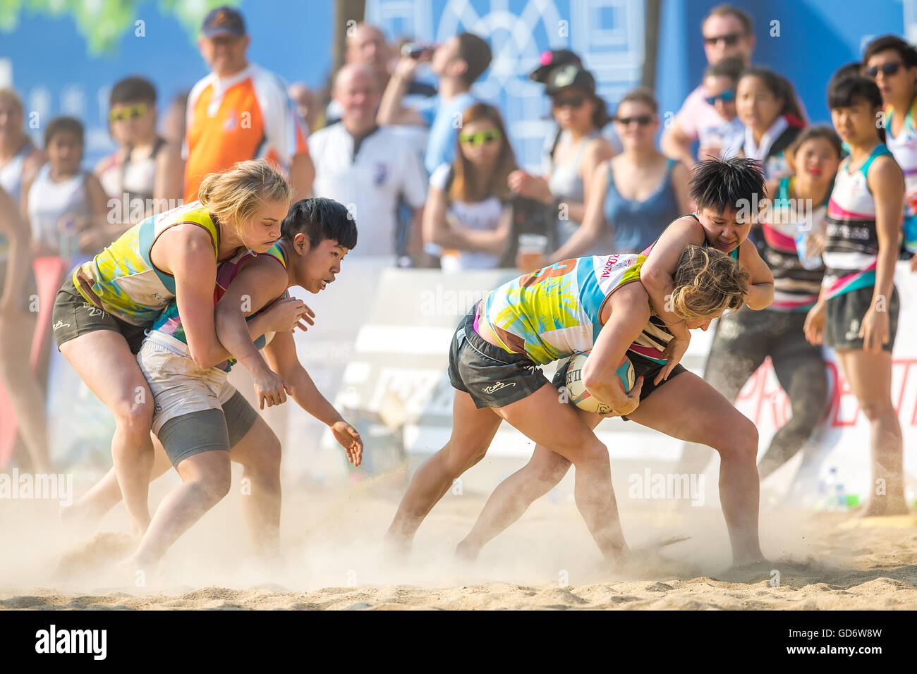 Beach rugby woman hi-res stock photography and images - Alamy