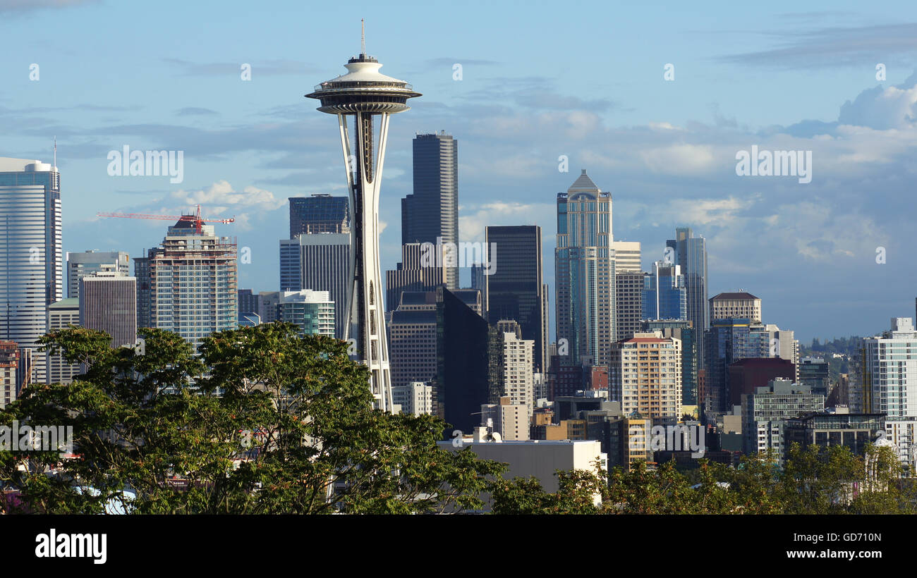 Seattle Skyline Panorama from Kerry Park during the day Stock Photo - Alamy