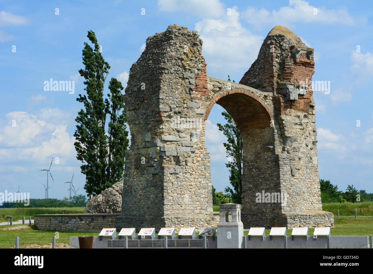 Petronell-Carnuntum: Roman city gate Heidentor, Austria, Niederösterreich, Lower Austria, Donau Stock Photo