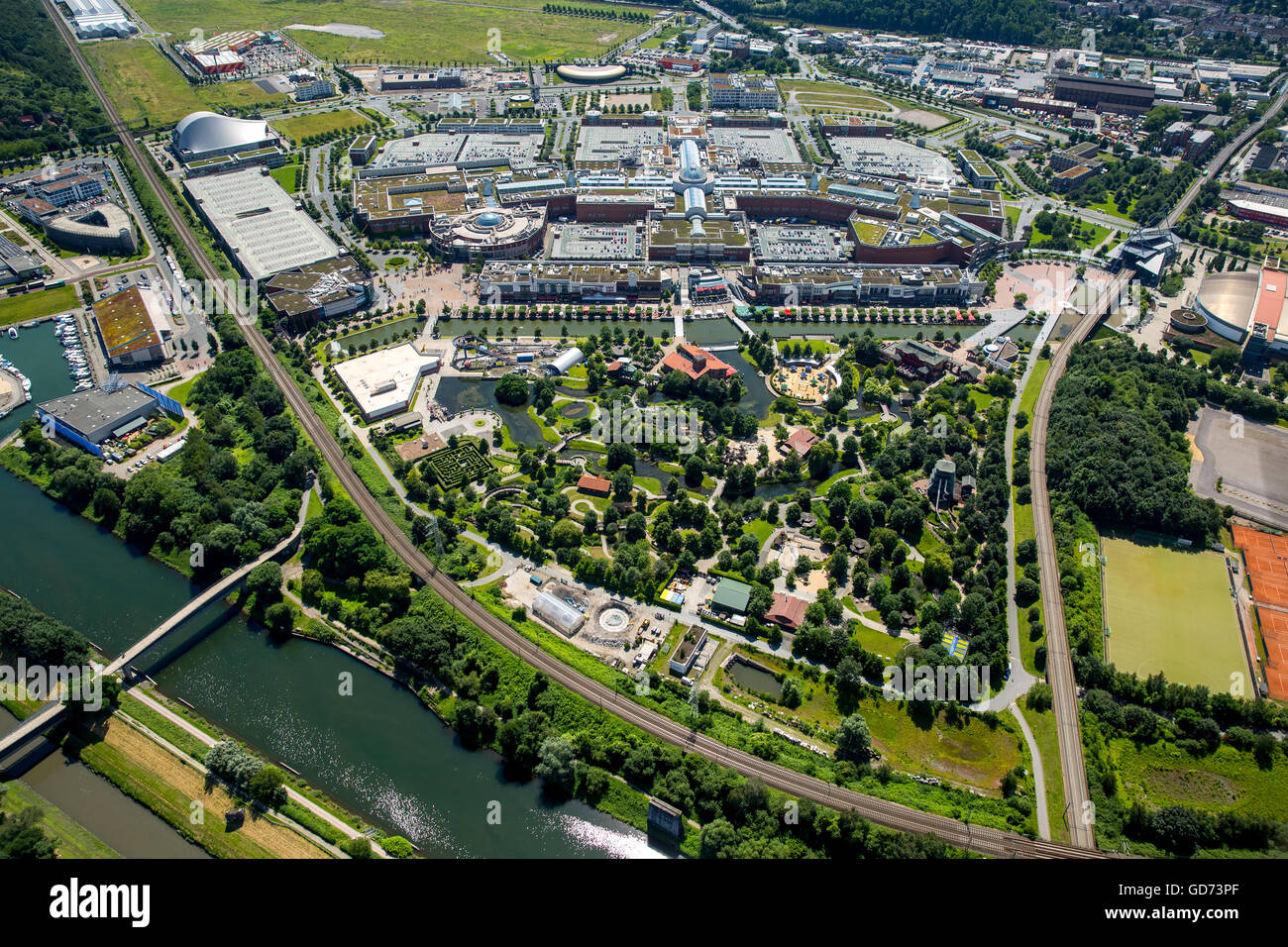 Aerial view, Centro Oberhausen, shopping mall, shopping mall, Neue Mitte  Oberhausen, Oberhausen, Ruhr area Stock Photo - Alamy