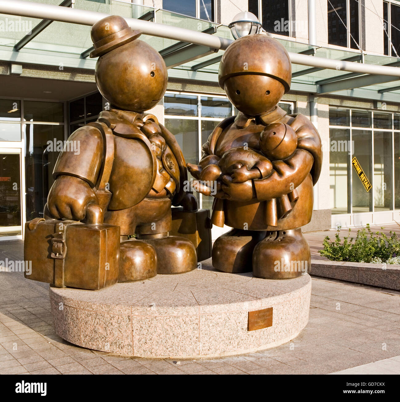 File:Escultura Família, de Xavier Corberó.jpg - Wikimedia Commons