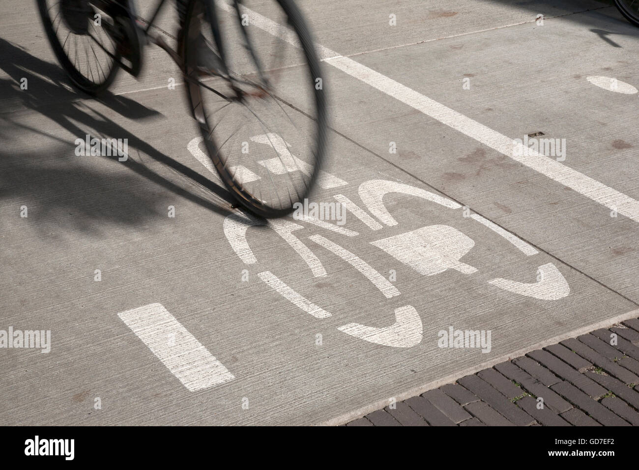 Bike Symbol and Cyclist, Den Haag the Hague; Holland; Netherlands Stock Photo Alamy