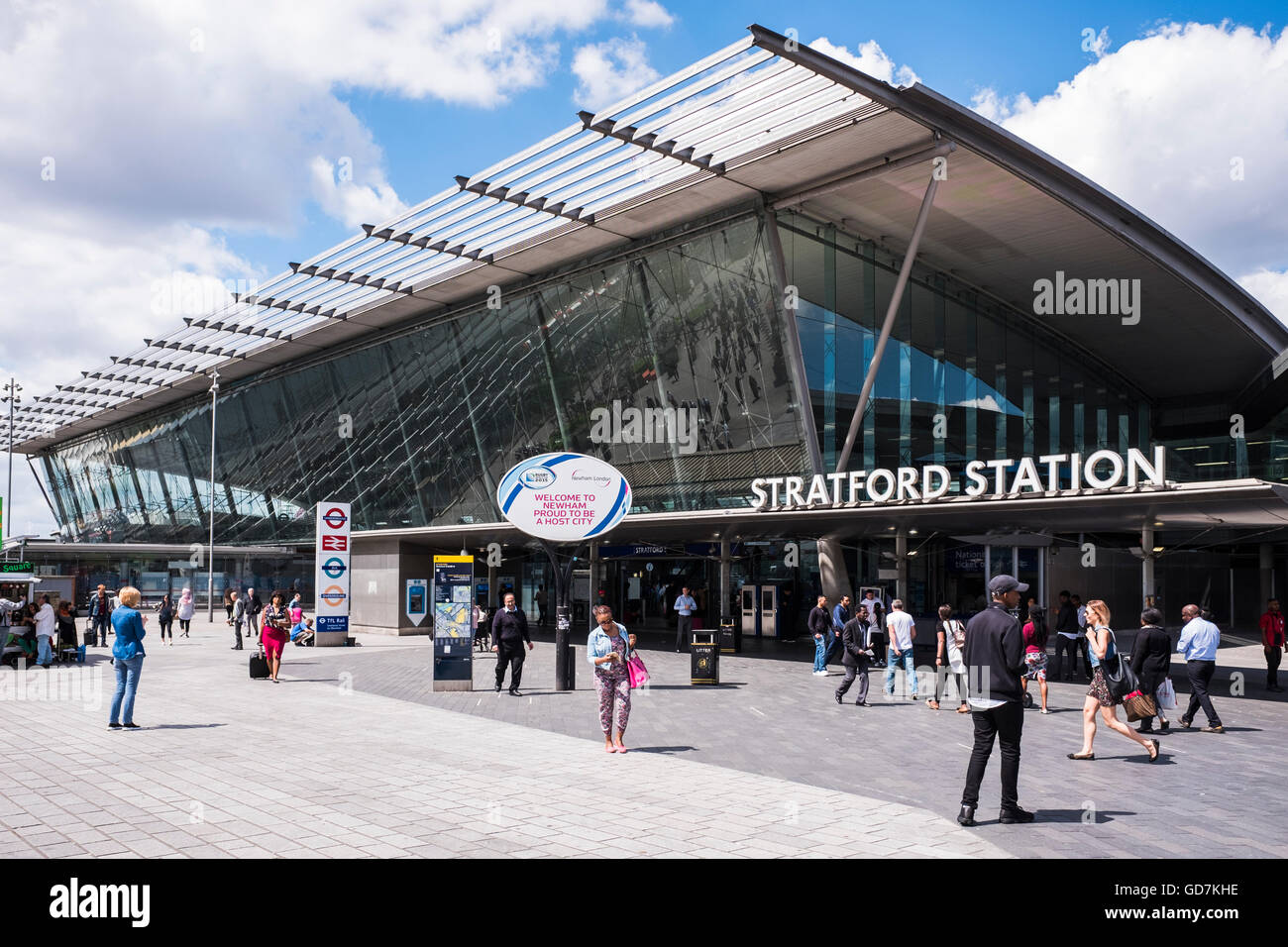 Stratford tube station hi-res stock photography and images - Alamy