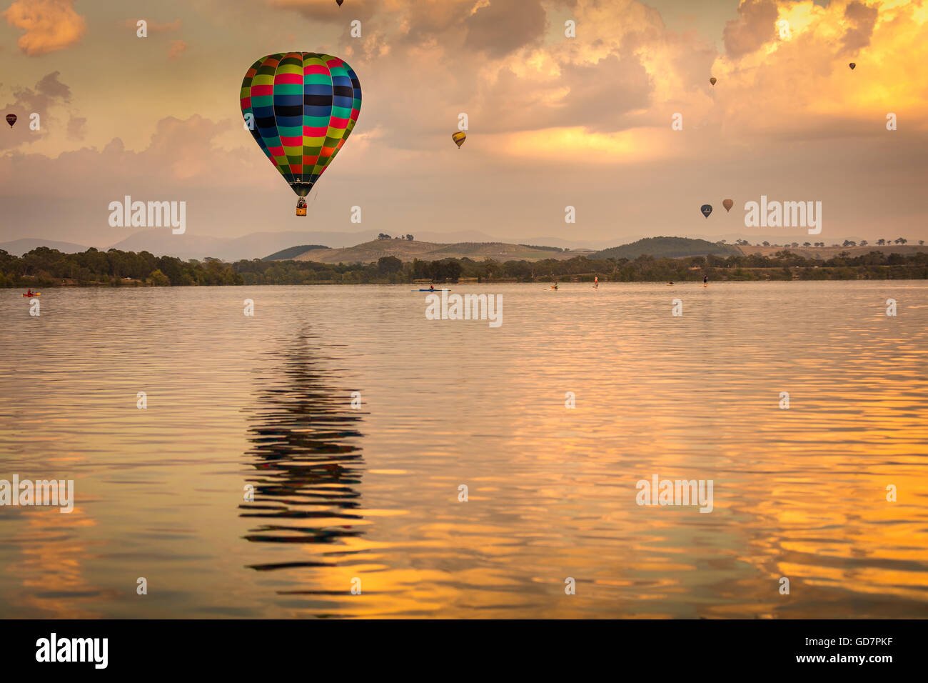 Hot air balloon and landscape hi-res stock photography and images - Alamy
