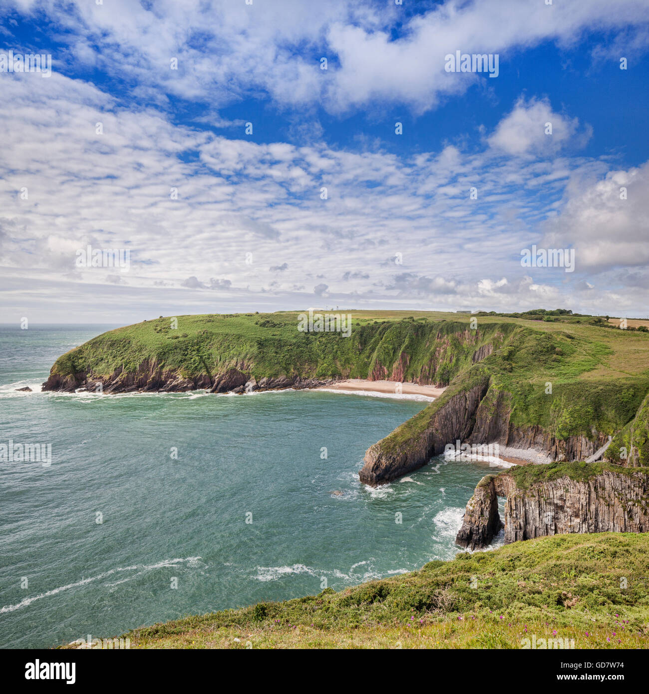 Skrinkle Haven and Church Doors, in the Pembrokeshire Coast National Park, Pembrokeshire, Wales, UK. Stock Photo