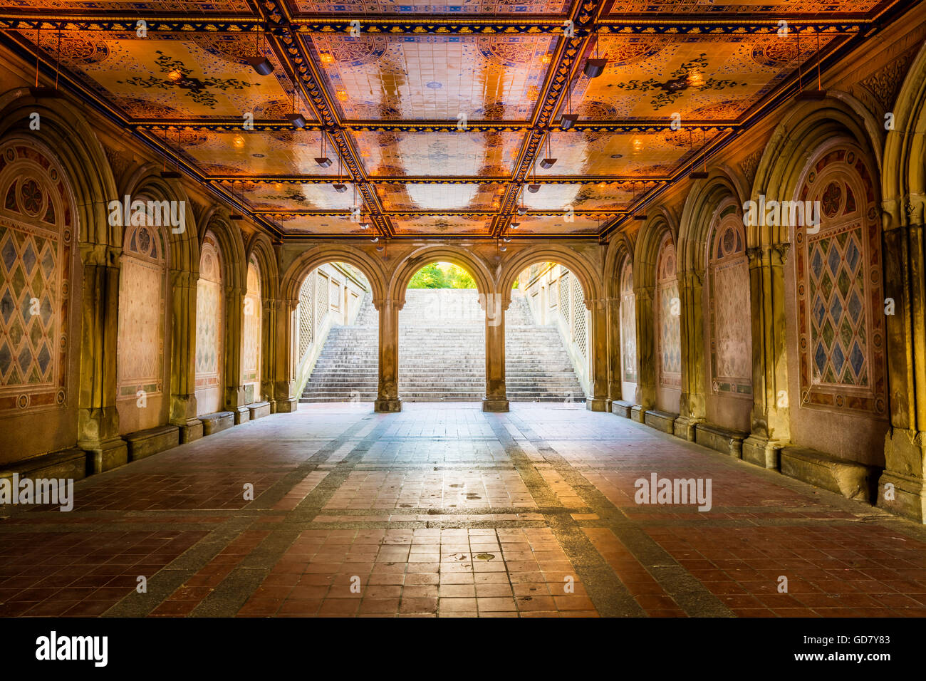 Bethesda Terrace and Fountain overlook The Lake in New York City's Central Park Stock Photo