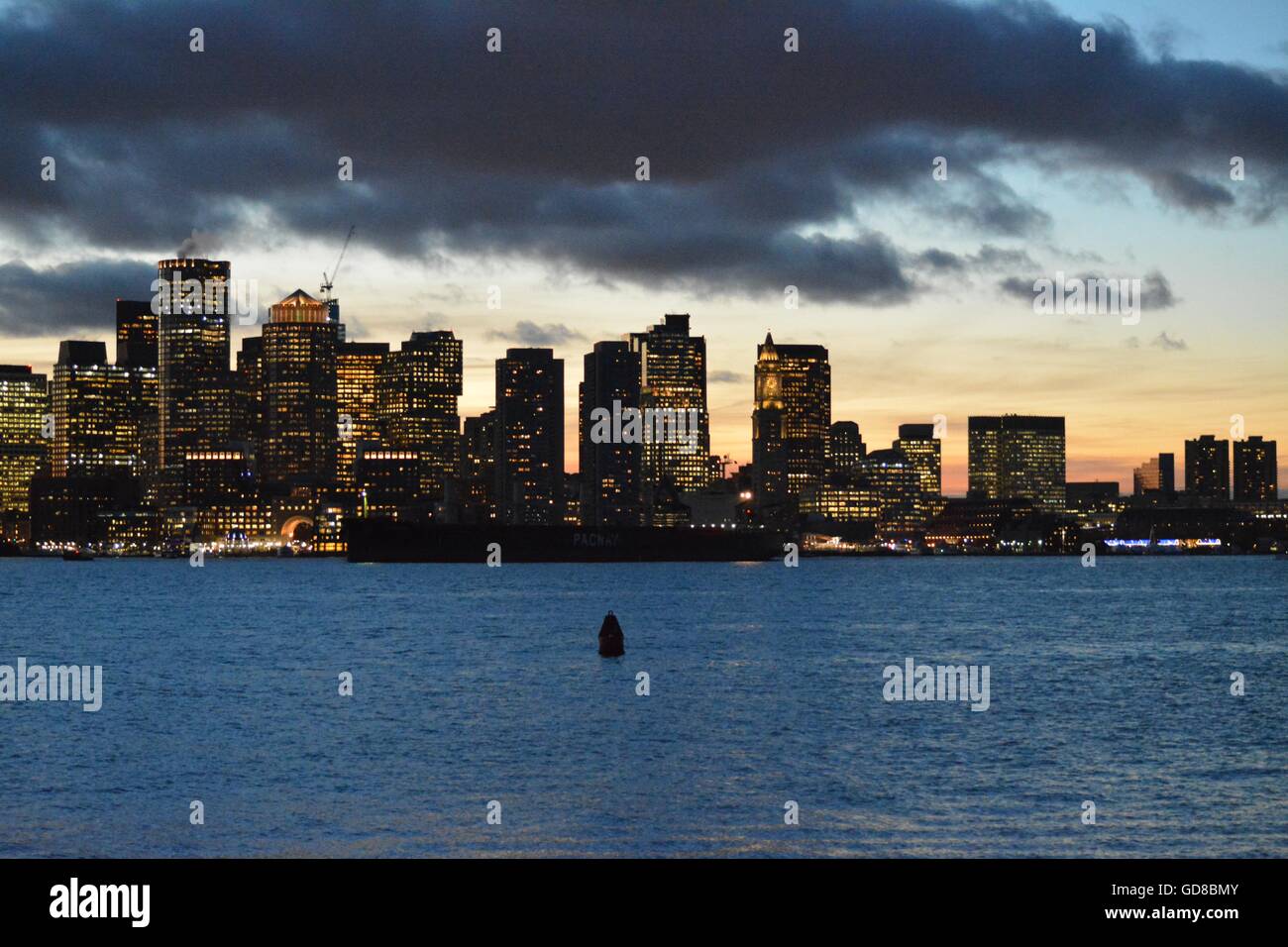 Skyline seen dusk from profound hi-res stock photography and images - Alamy