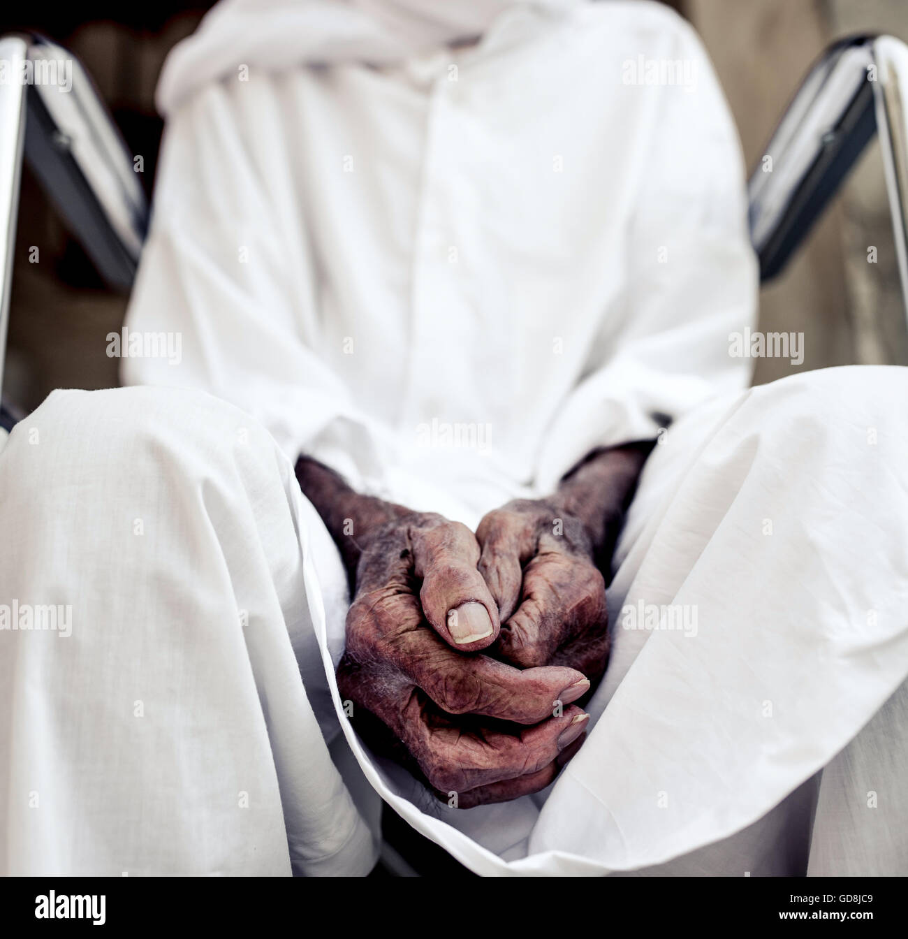 Old man blind hi-res stock photography and images - Alamy