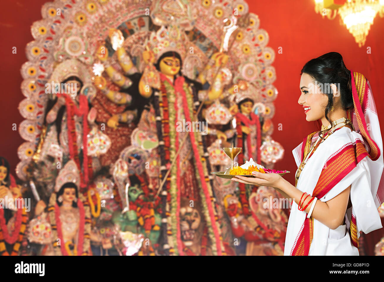 Porta Kumkum Pooja Tradizionale In Ottone E Acciaio Inox | 4 Pezzi | Roli, Chawal, Chandan, Haldi | Box Pooja