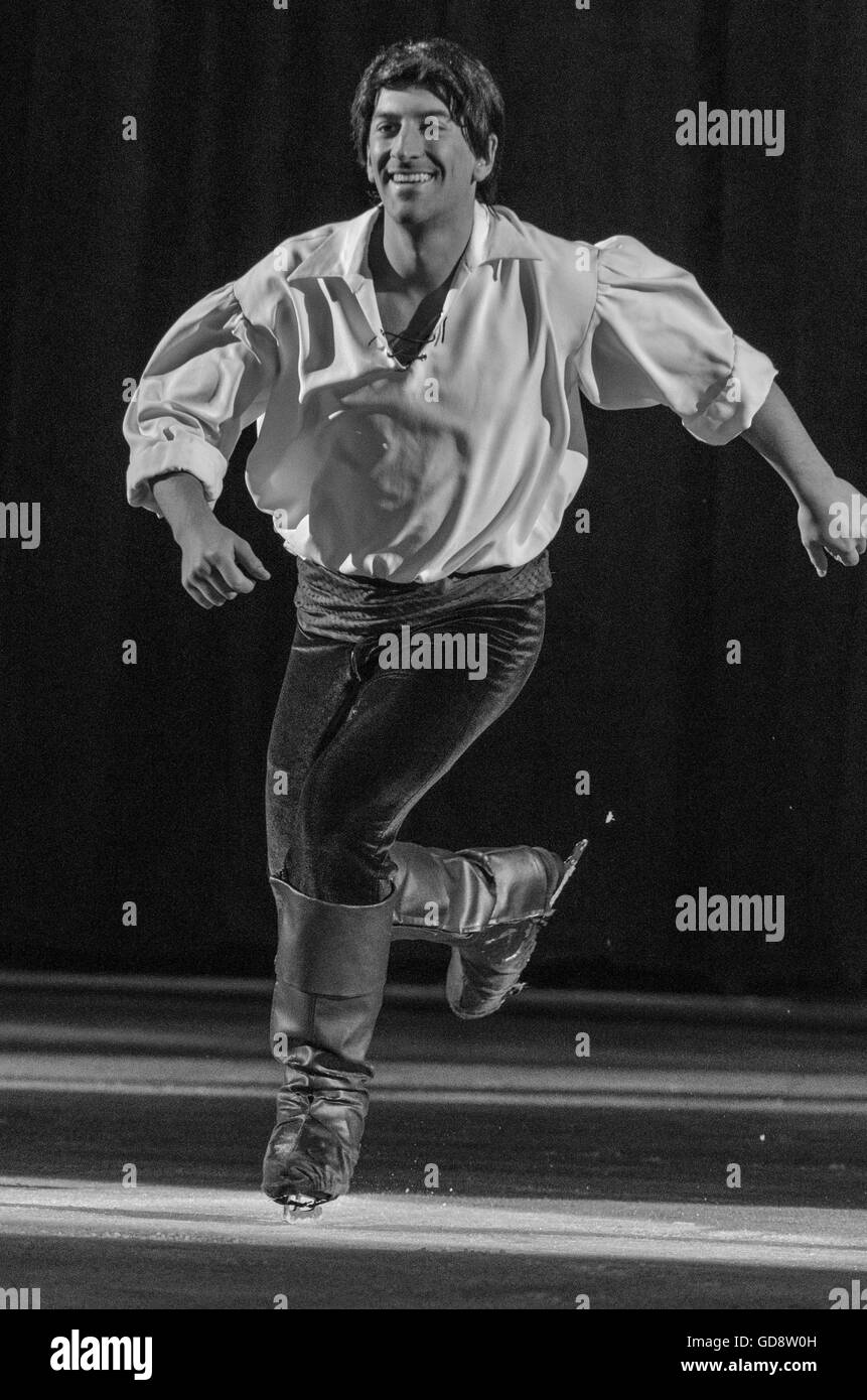 Disney On Ice Black And White Stock Photos Images Alamy disney-on-ice-black-and-white-stock-photos-images-alamy