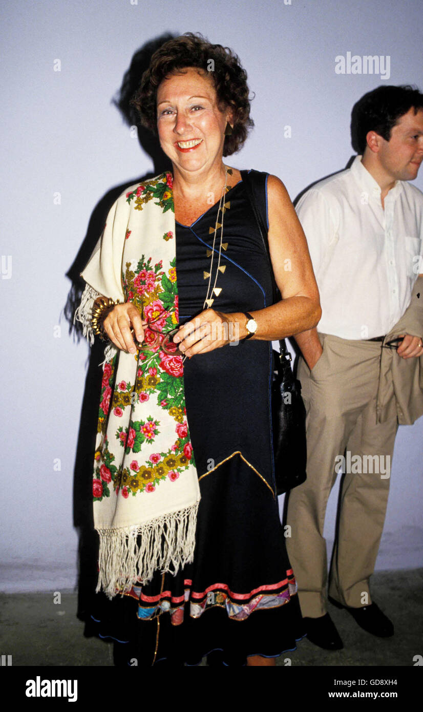 Dec 29 2005 jean stapleton hi-res stock photography and images - Alamy