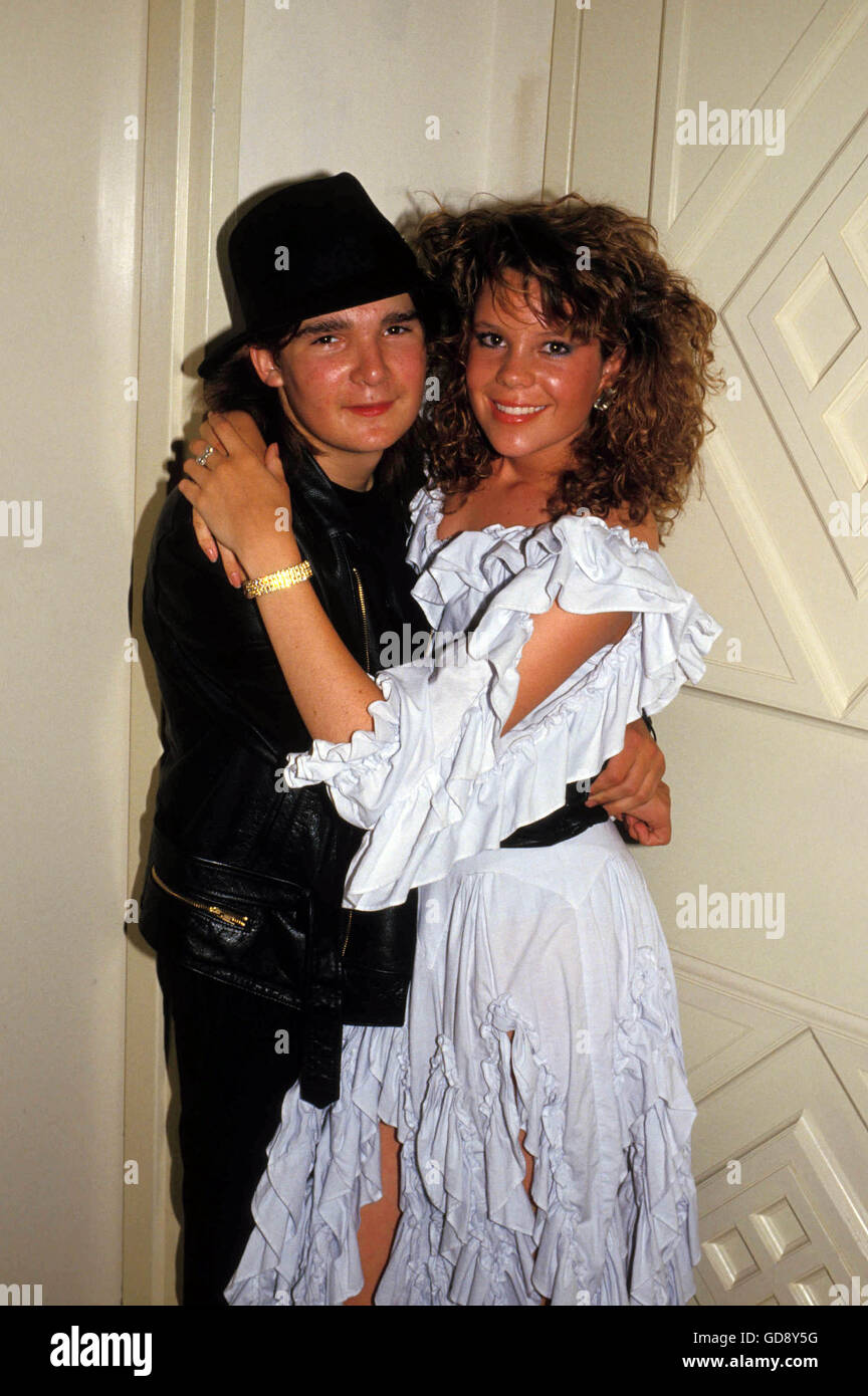 Aug. 15, 2007 - COREY FELDMAN WITH ROBIN LILLY 1987. -(Credit Image ...
