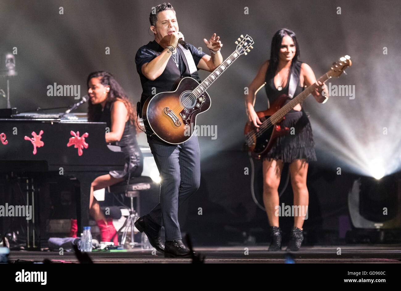 Cartagena, Spain. 14th July, 2016. Spain´s singer  Alejandro Sanz performs live in Sirope Tour Credit:  ABEL F. ROS/Alamy Live News Stock Photo