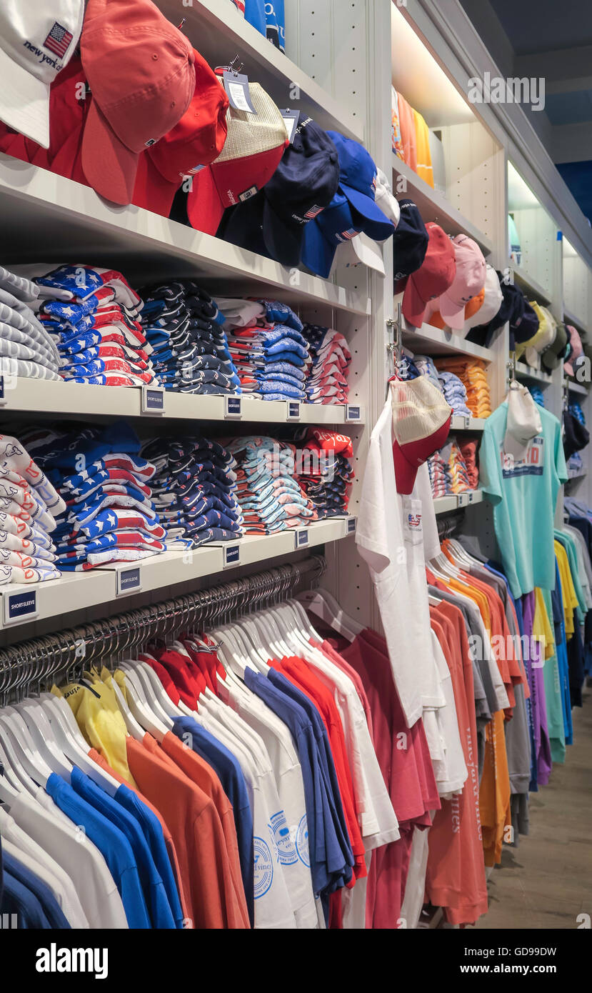 Clothing stores top near grand central