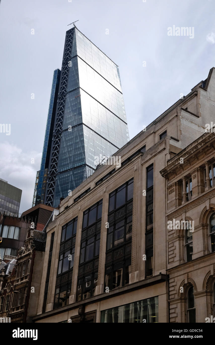 122 Leadenhall Street, or the Leadenhall Building or 'The Cheese Grater' is a 225 m tall building on Leadenhall Street and a London landmark London. Stock Photo