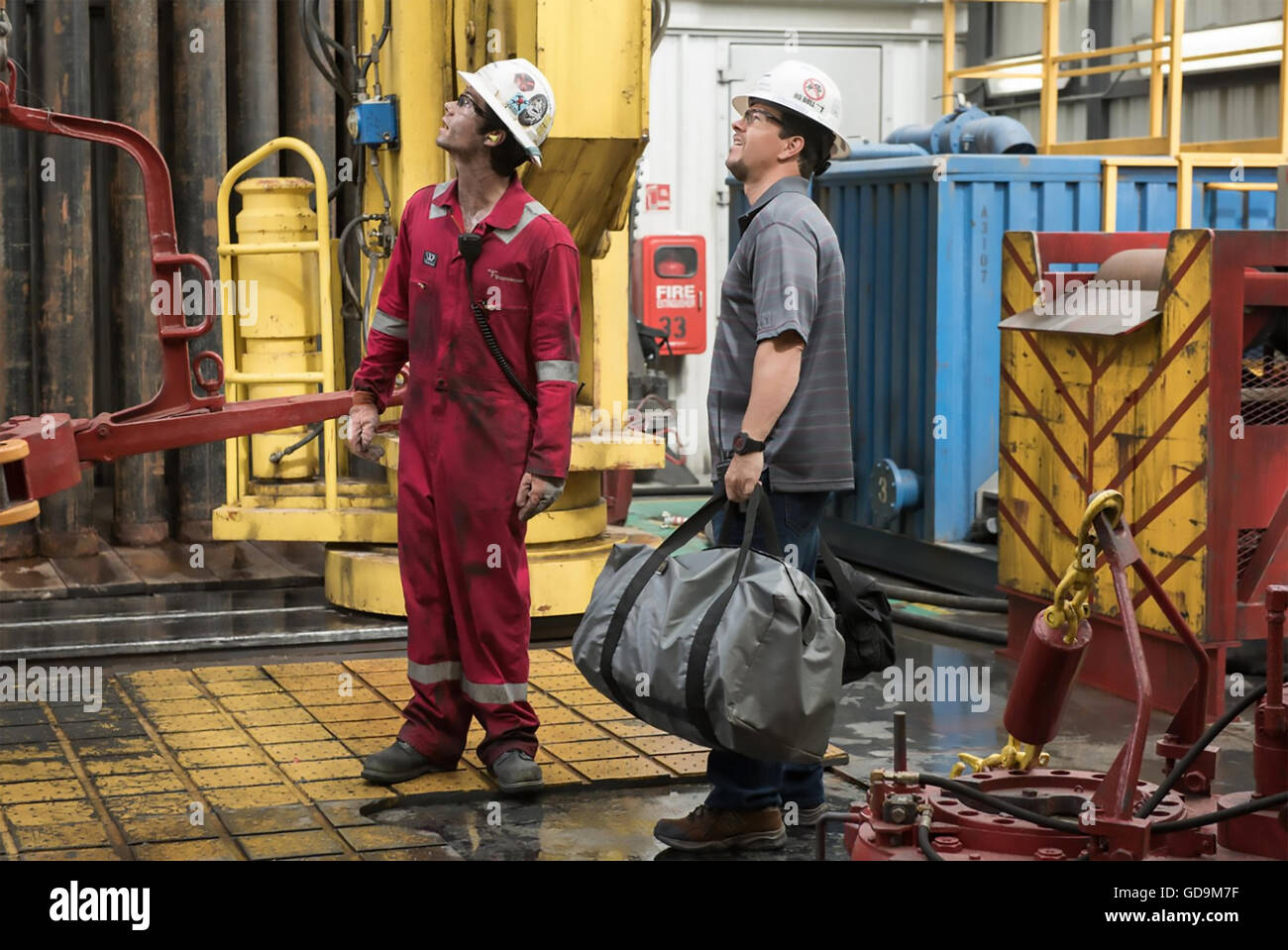 DEEPWATER HORIZON 2016 Di Bonaventura Pictures film with Mark Wahlberg at right and Dylan O'Brien Stock Photo