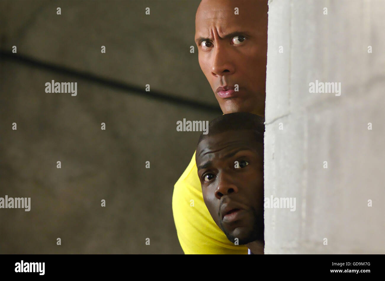 Bob Magnum-DWAYNE JOHNSON, Calvin Joyner-KEVIN HART in New Line Cinema's  and Universal Pictures' action comedy CENTRAL INTELLIGENCE, a Warner  Bros. Pictures release. Poster Stock Photo - Alamy