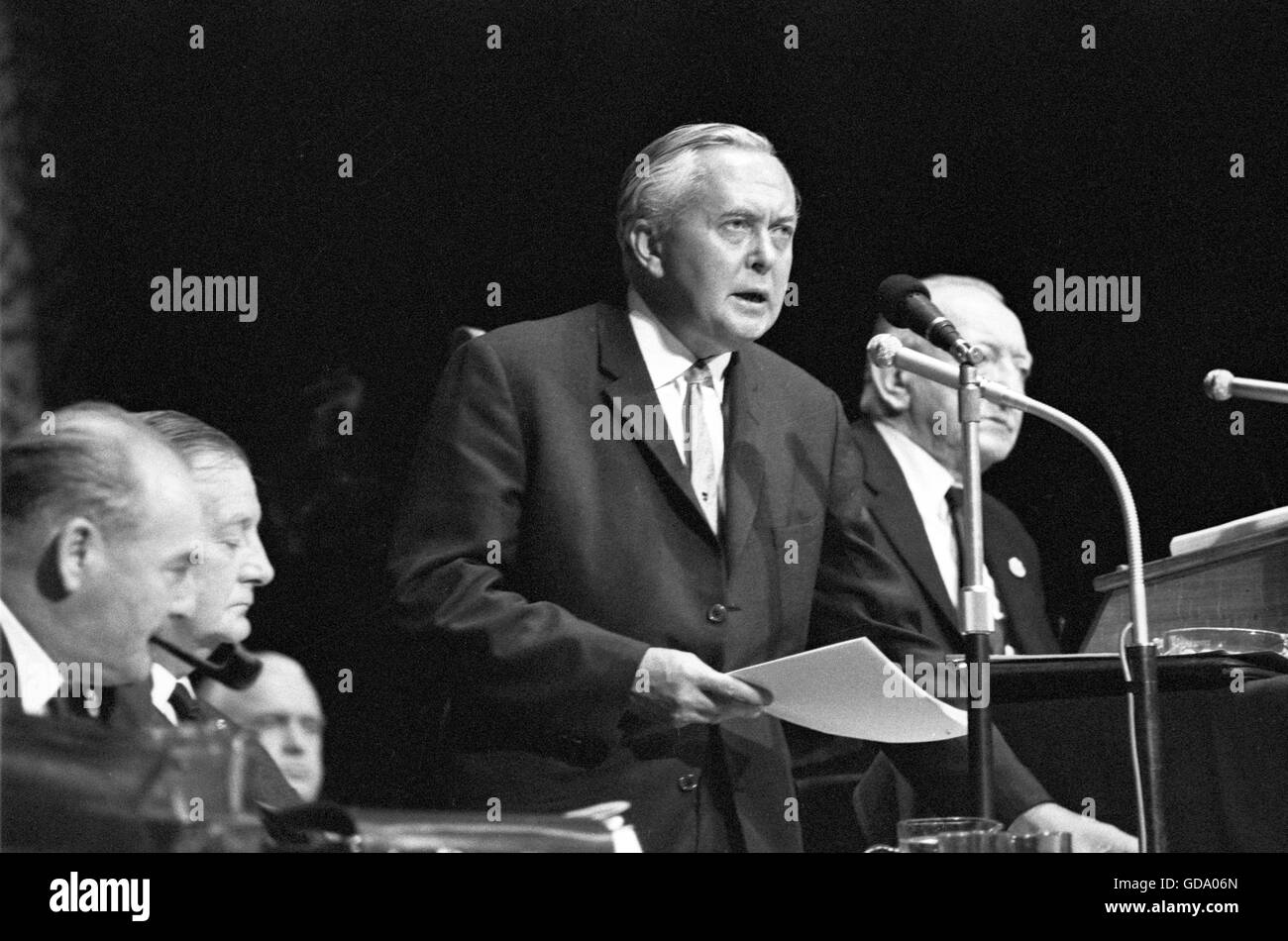 Prime Minister Harold Wilson Stock Photo Alamy