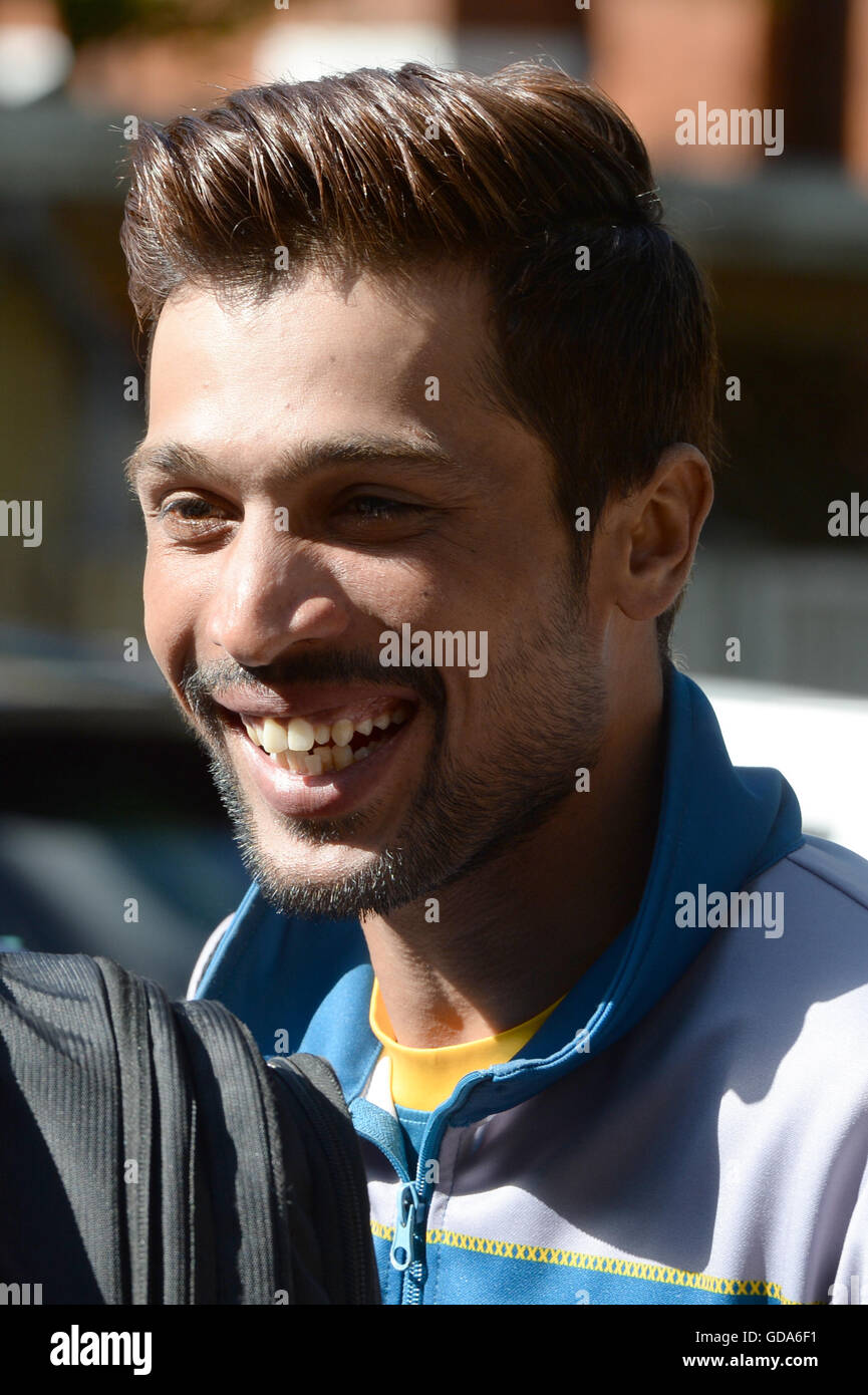Pakistan's Mohammad Amir arrives during day one of the Investec Test match  at Lord's, London Stock Photo - Alamy