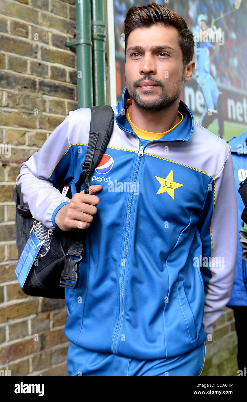 Pakistan's Mohammad Amir arrives during day one of the Investec Test match at Lord's, London. Stock Photo